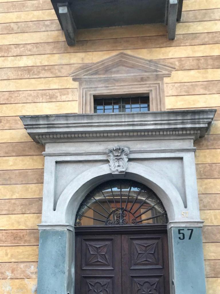 Palazzo Sismonda Bed and Breakfast Corneliano d'Alba Buitenkant foto