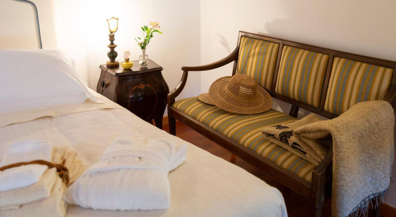 Palazzo Sismonda Bed and Breakfast Corneliano d'Alba Buitenkant foto