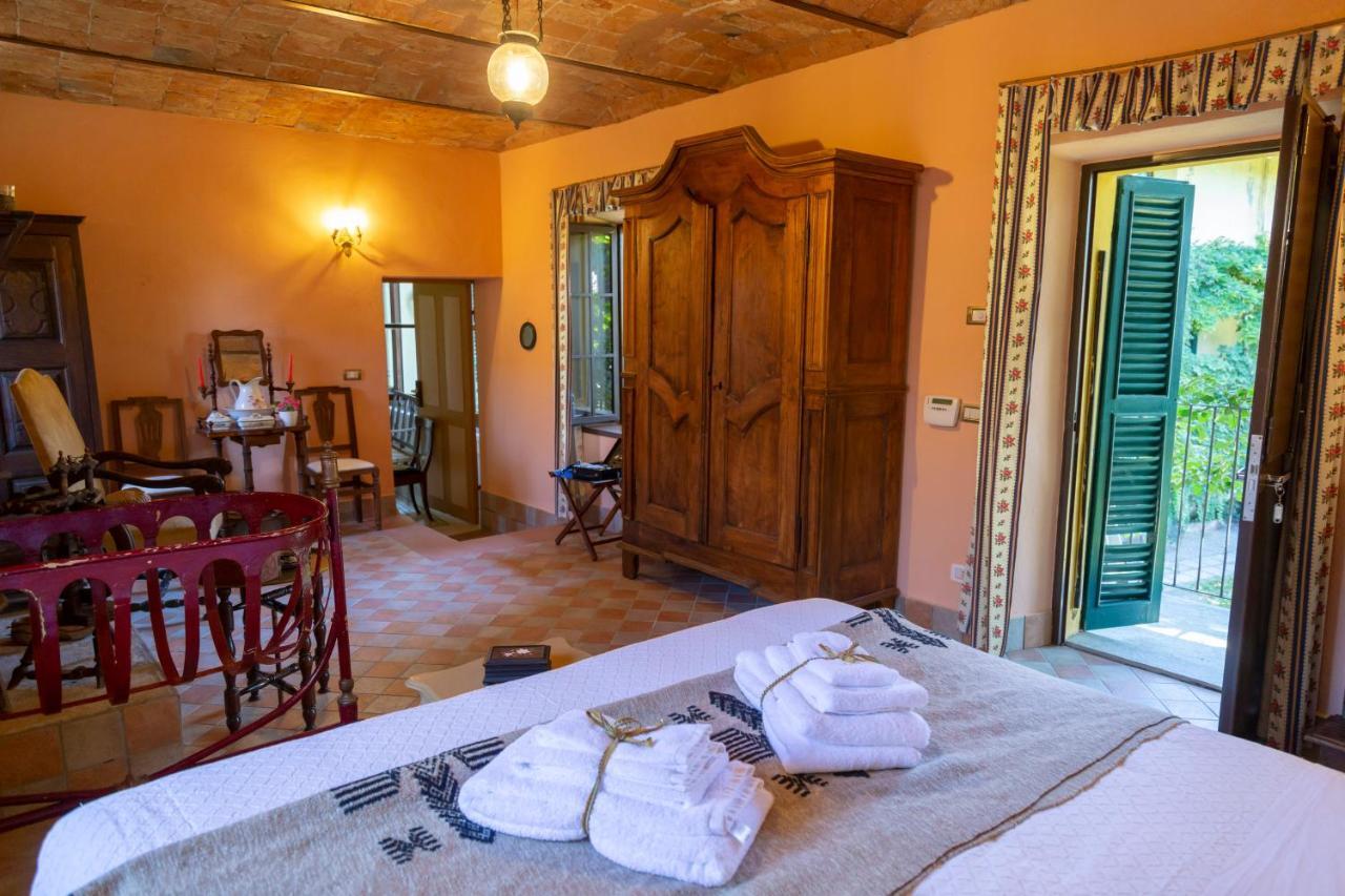 Palazzo Sismonda Bed and Breakfast Corneliano d'Alba Buitenkant foto